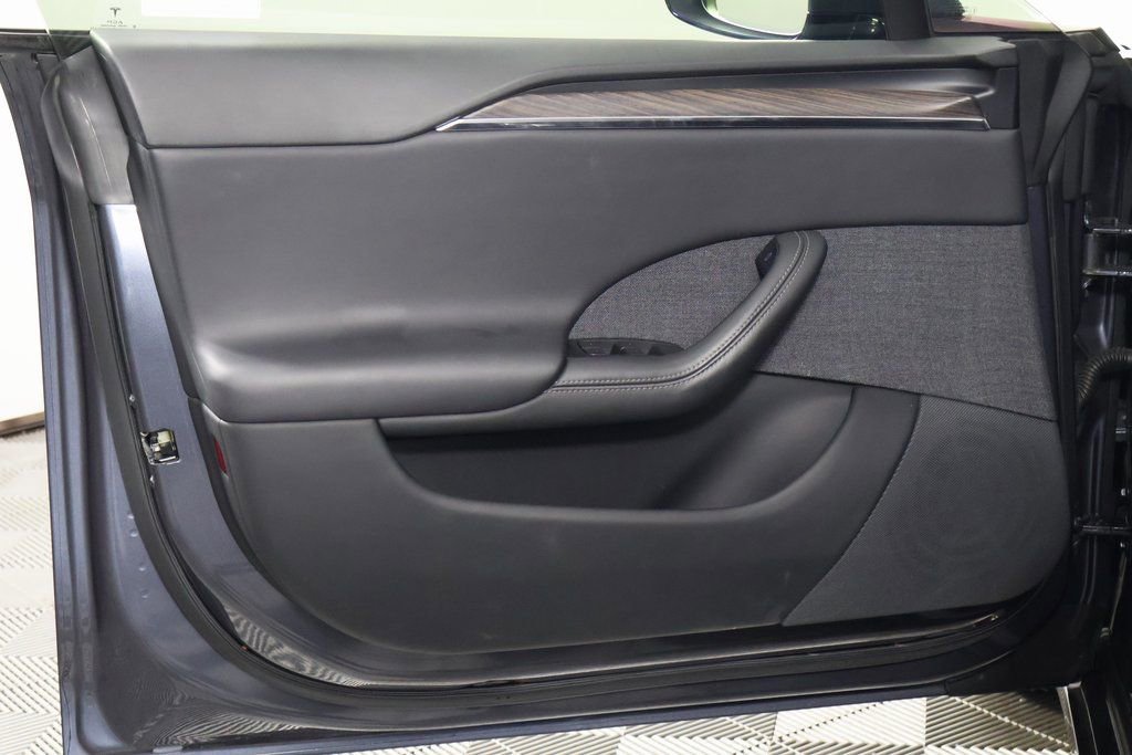 Used 2022 Tesla Model S image 12