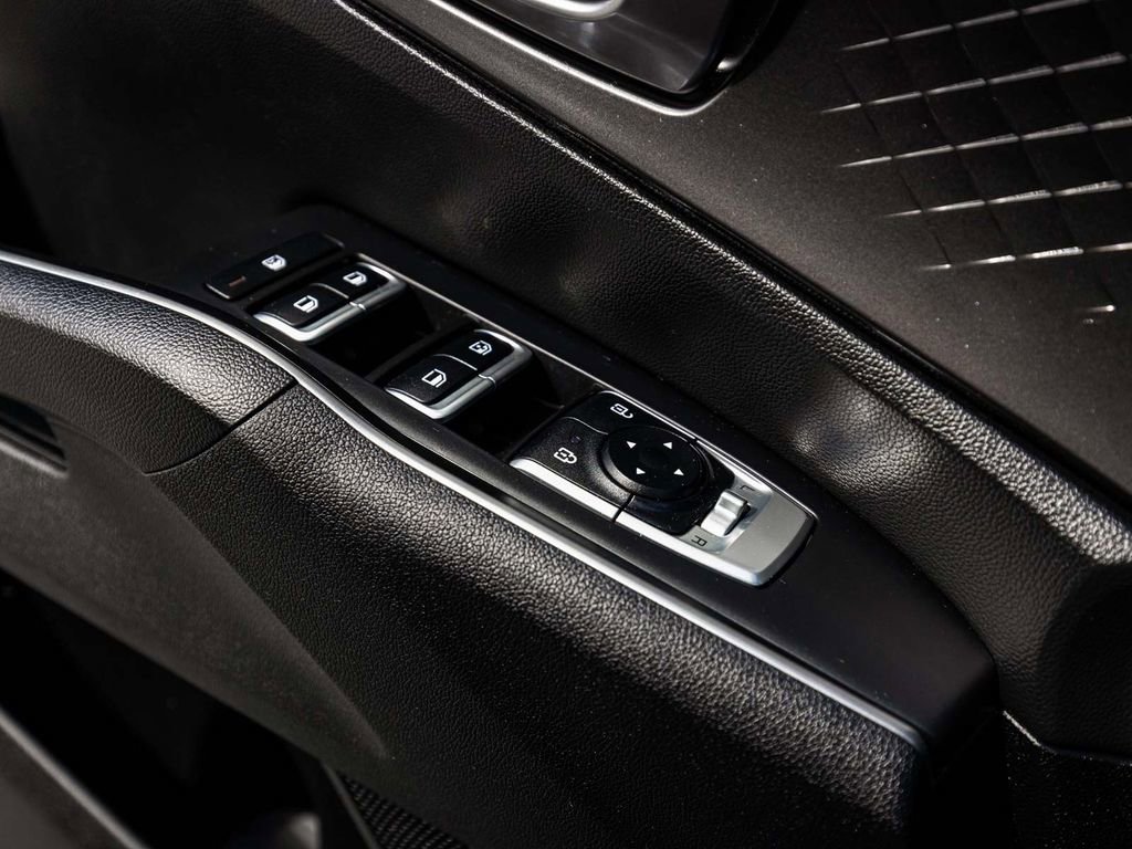Used 2022 Kia Sorento LX AWD/4WD image 12