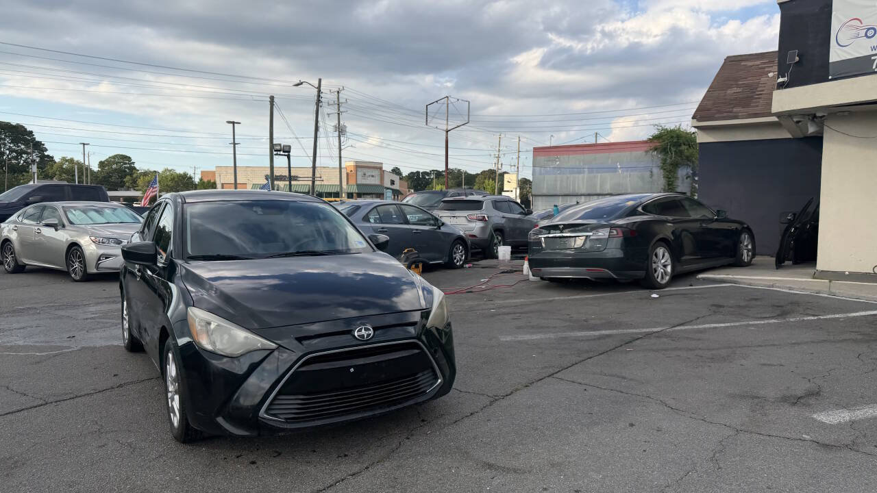 Used 2016 Scion iA FWD image 8