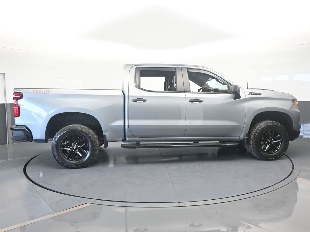 Used 2024 Chevrolet Silverado 1500 Custom Trail Boss w/ LPO, Dark Essentials Package image 7