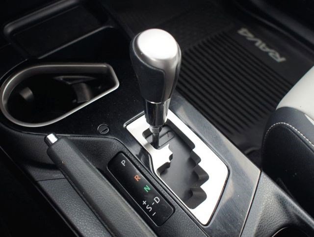 Used 2018 Toyota RAV4 Limited w/ All Weather Liner Package image 13