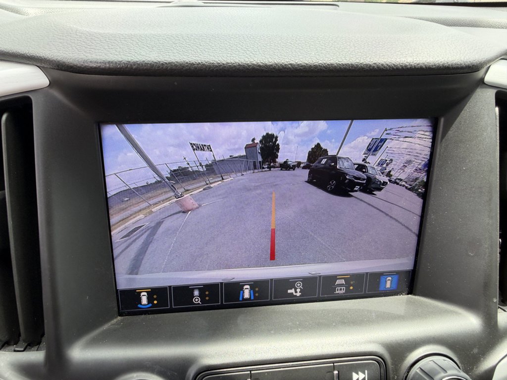 Used 2023 GMC Terrain SLT w/ Infotainment Package II FWD image 13