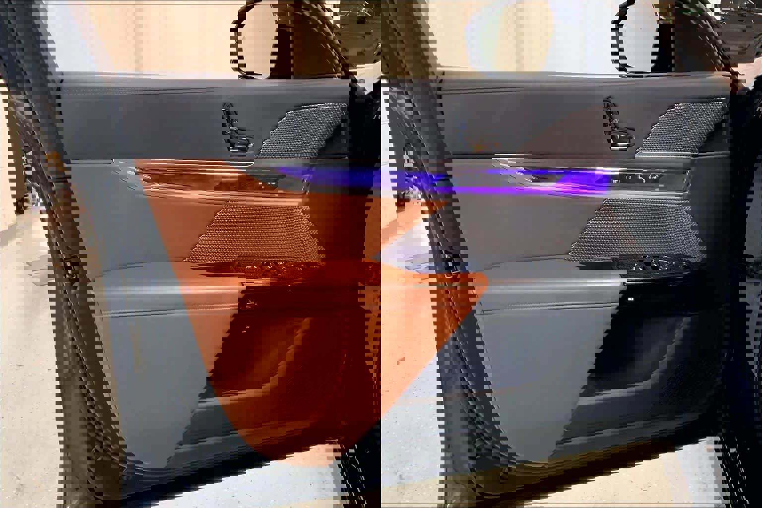 Certified 2023 BMW 760i xDrive image 22