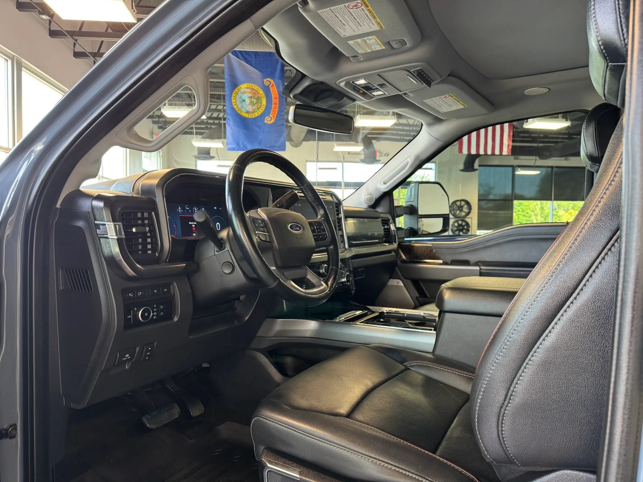 Used 2023 Ford F350 Lariat w/ Lariat Ultimate Package AWD/4WD image 14