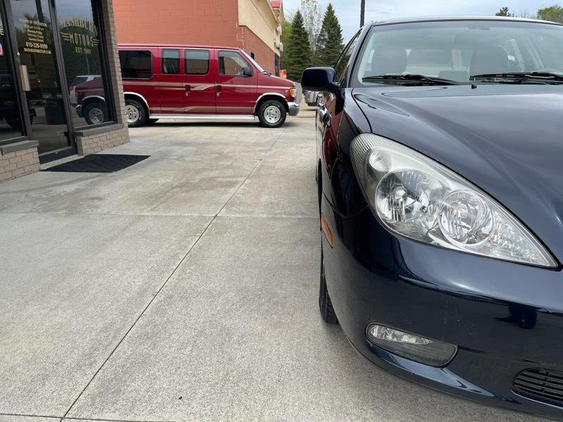 Used 2002 Lexus ES 330 FWD image 6