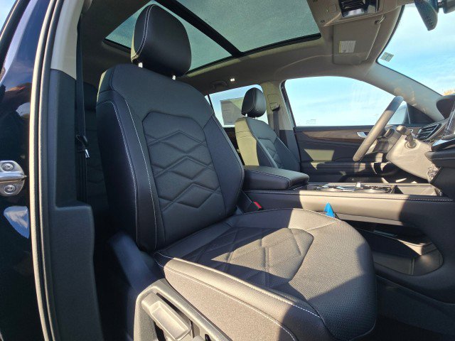 New 2026 Volkswagen Atlas SE image 12