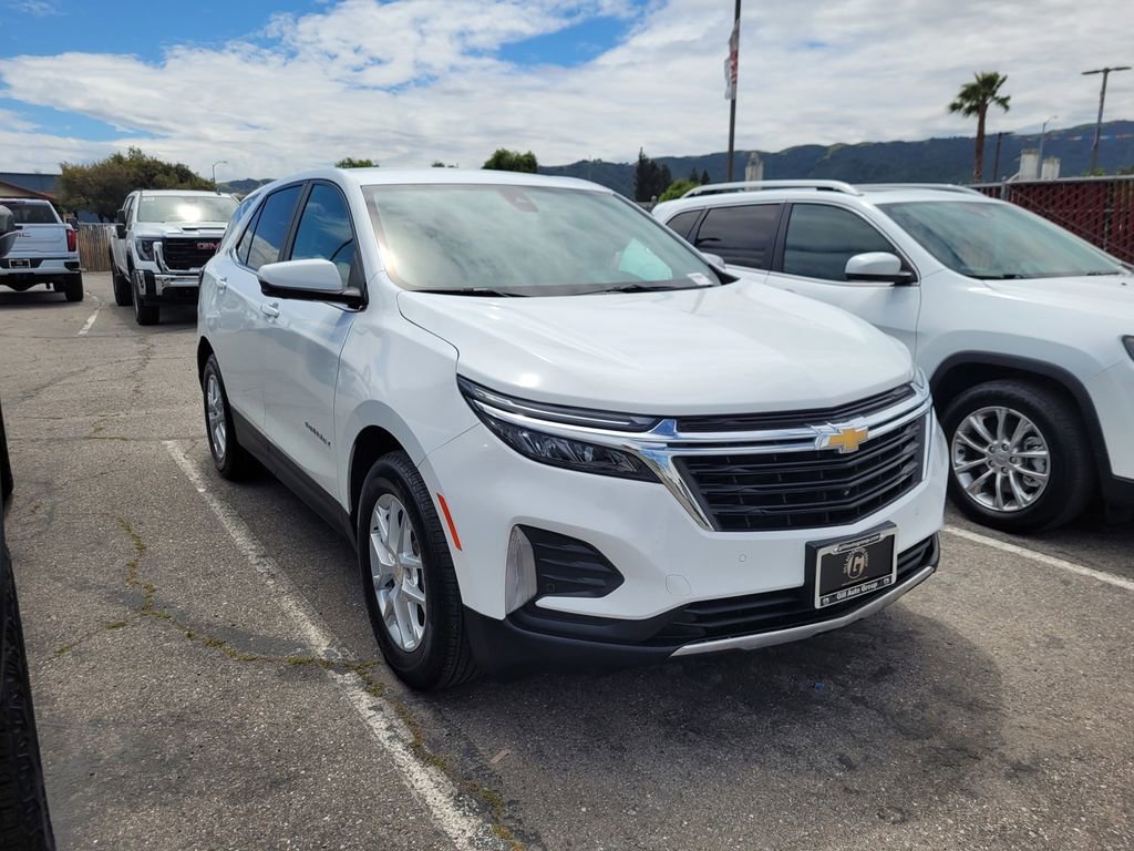 Used 2023 Chevrolet Equinox LT image 3
