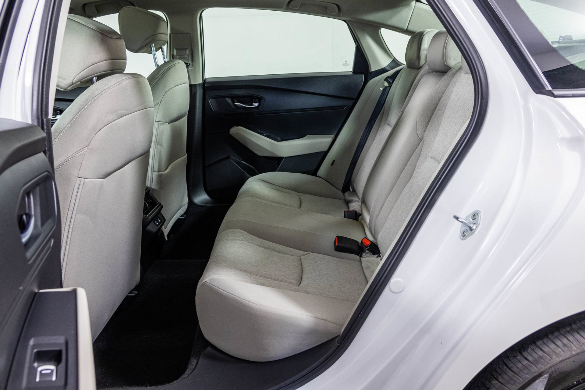 Used 2025 Honda Accord SE image 37