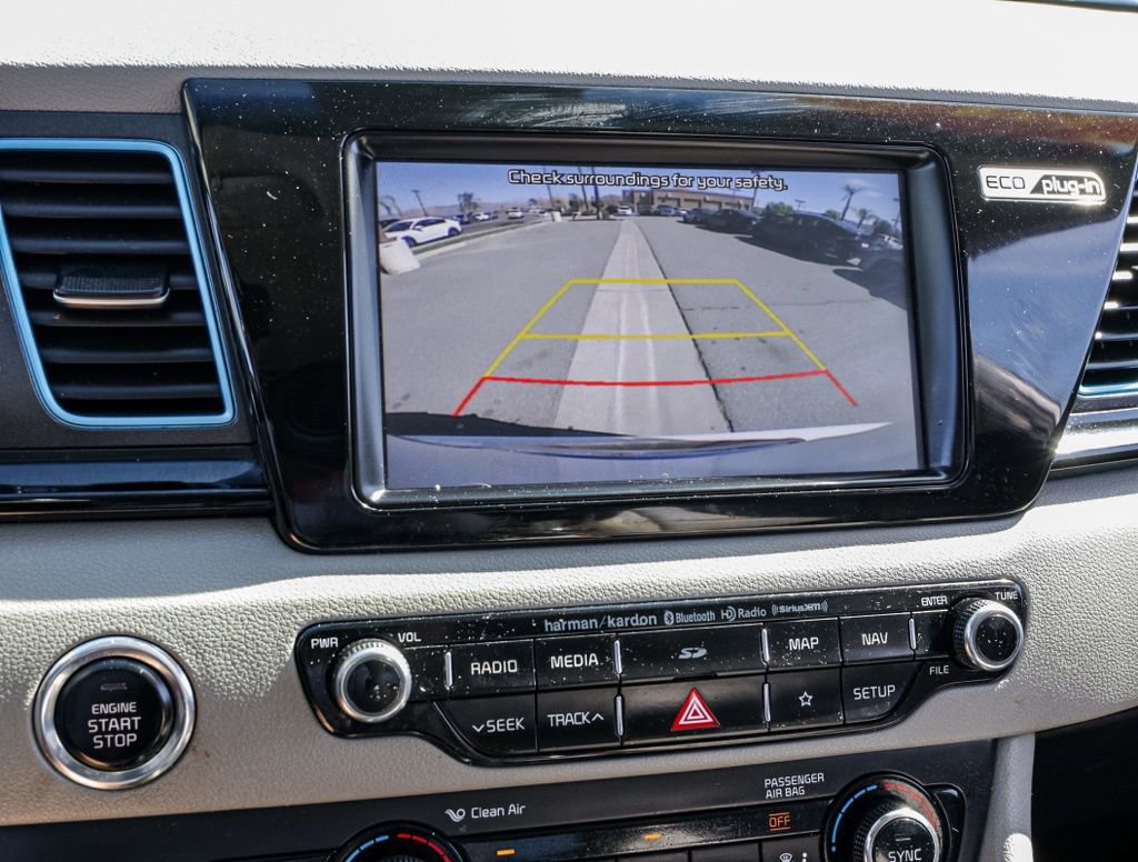 Used 2018 Kia Niro EX Premium FWD image 27