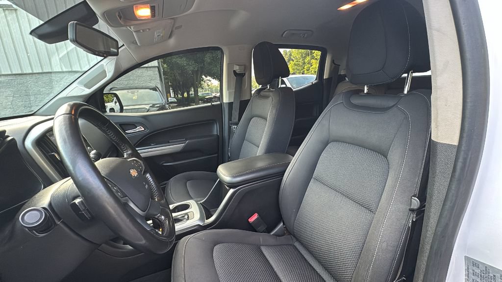 Used 2020 Chevrolet Colorado LT AWD/4WD image 10