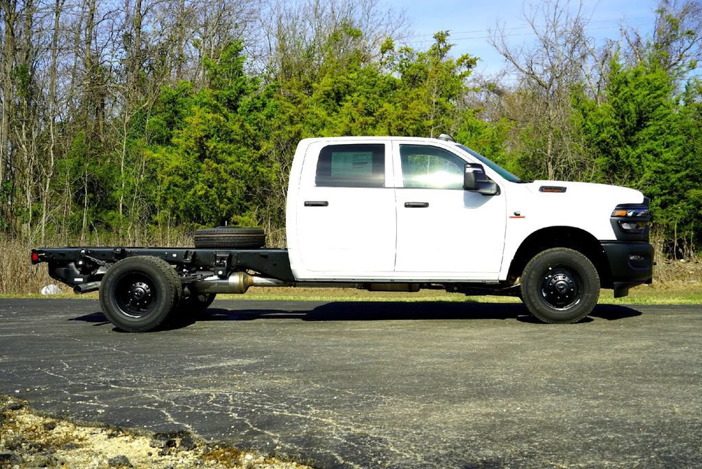 New 2026 RAM 3500 Tradesman AWD/4WD image 2