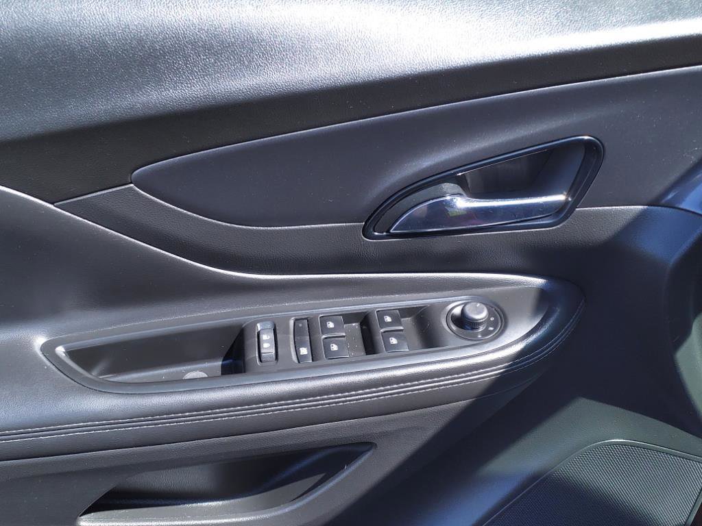 Certified 2021 Buick Encore Preferred image 20