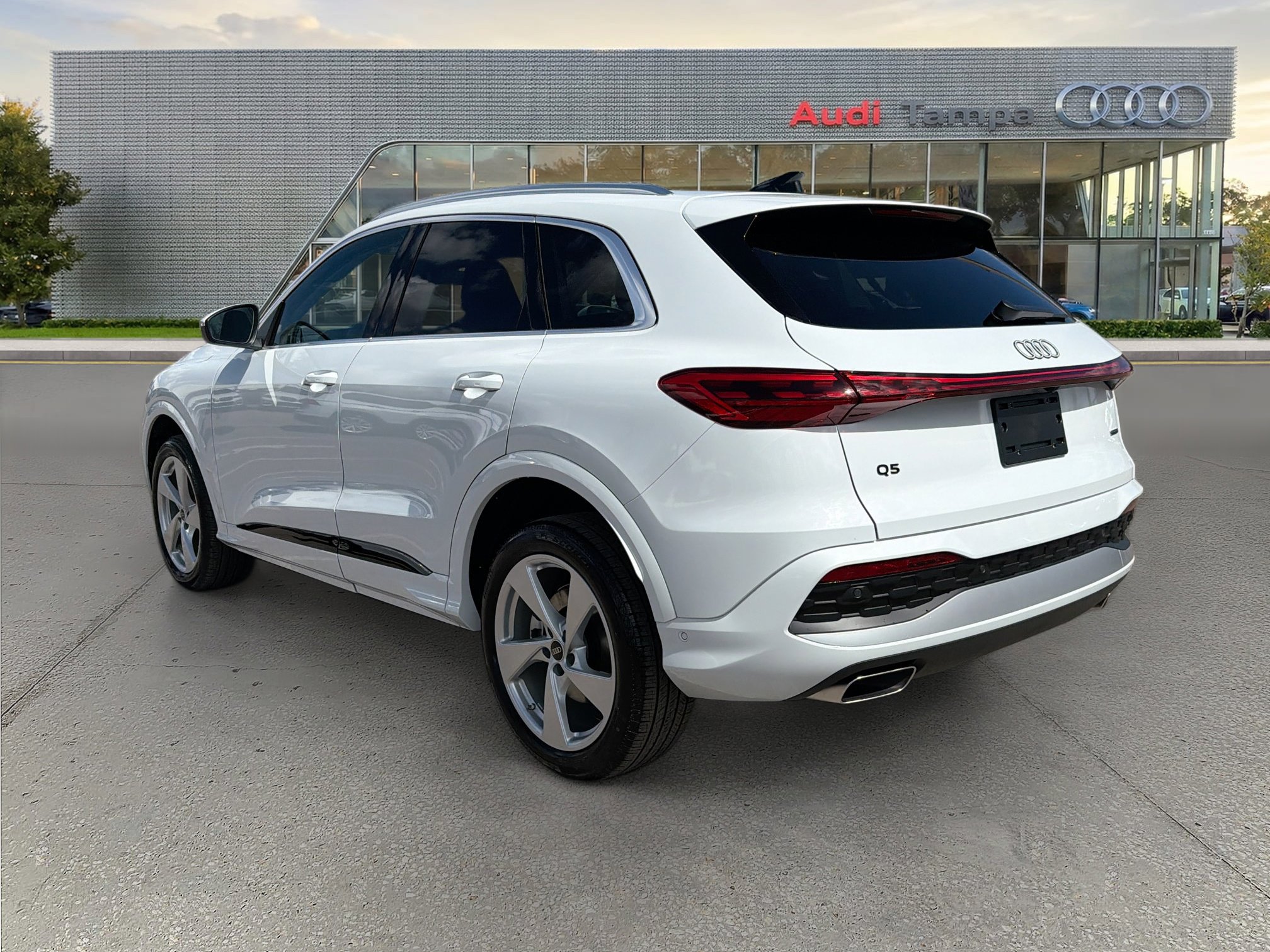 New 2025 Audi Q5 Premium Plus image 5