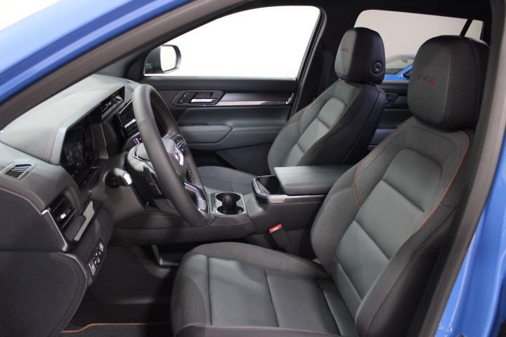 New 2026 GMC Terrain AT4 w/ Convenience Package III image 17