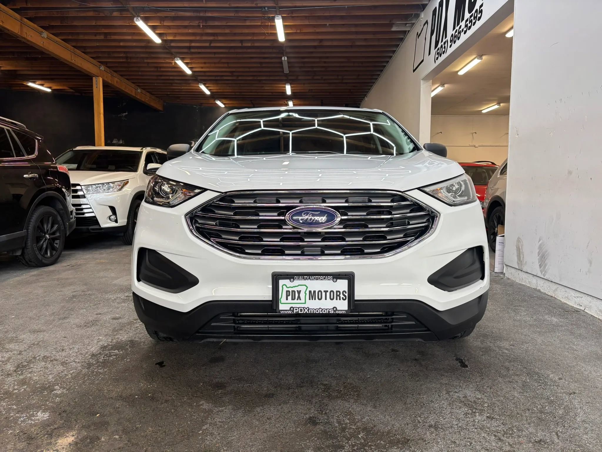 Used 2020 Ford Edge SE AWD/4WD image 3