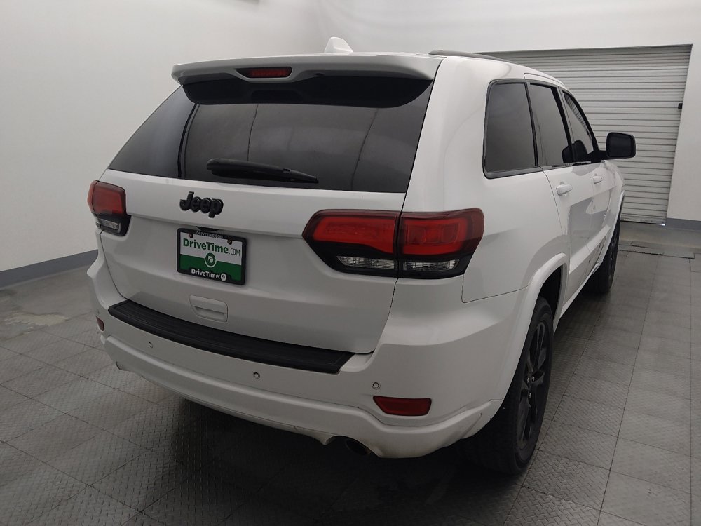 Used 2022 Jeep Grand Cherokee Laredo X image 7