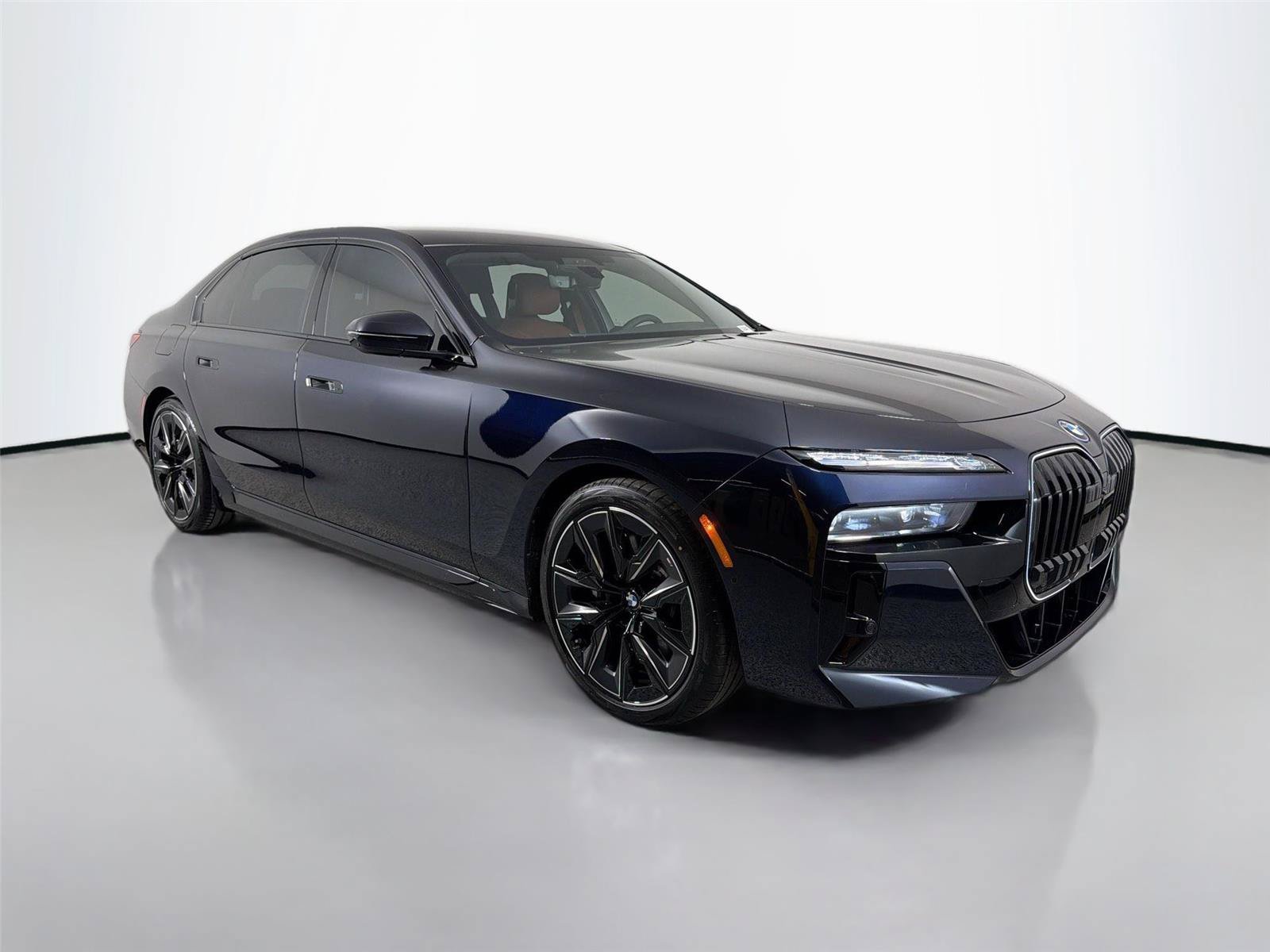 New 2026 BMW 750e xDrive w/ Executive Package AWD/4WD image 4