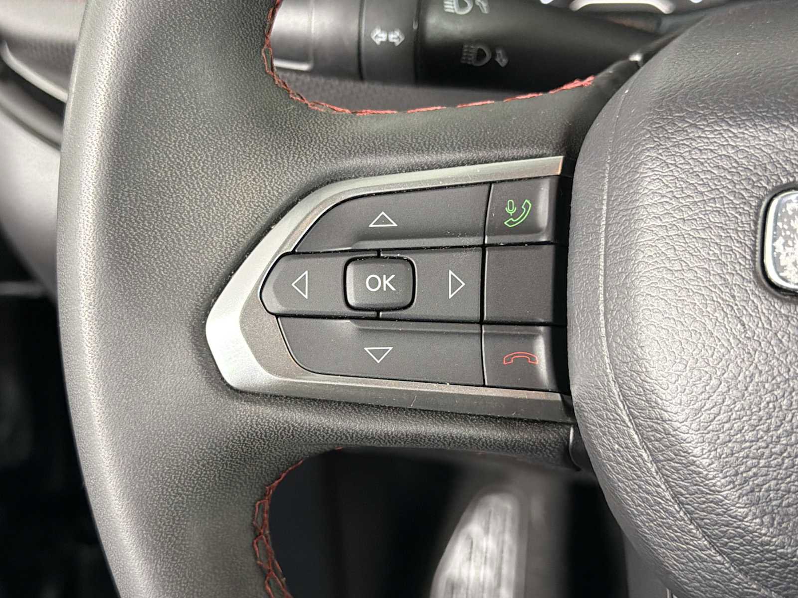 Used 2024 Jeep Compass Trailhawk AWD/4WD image 23