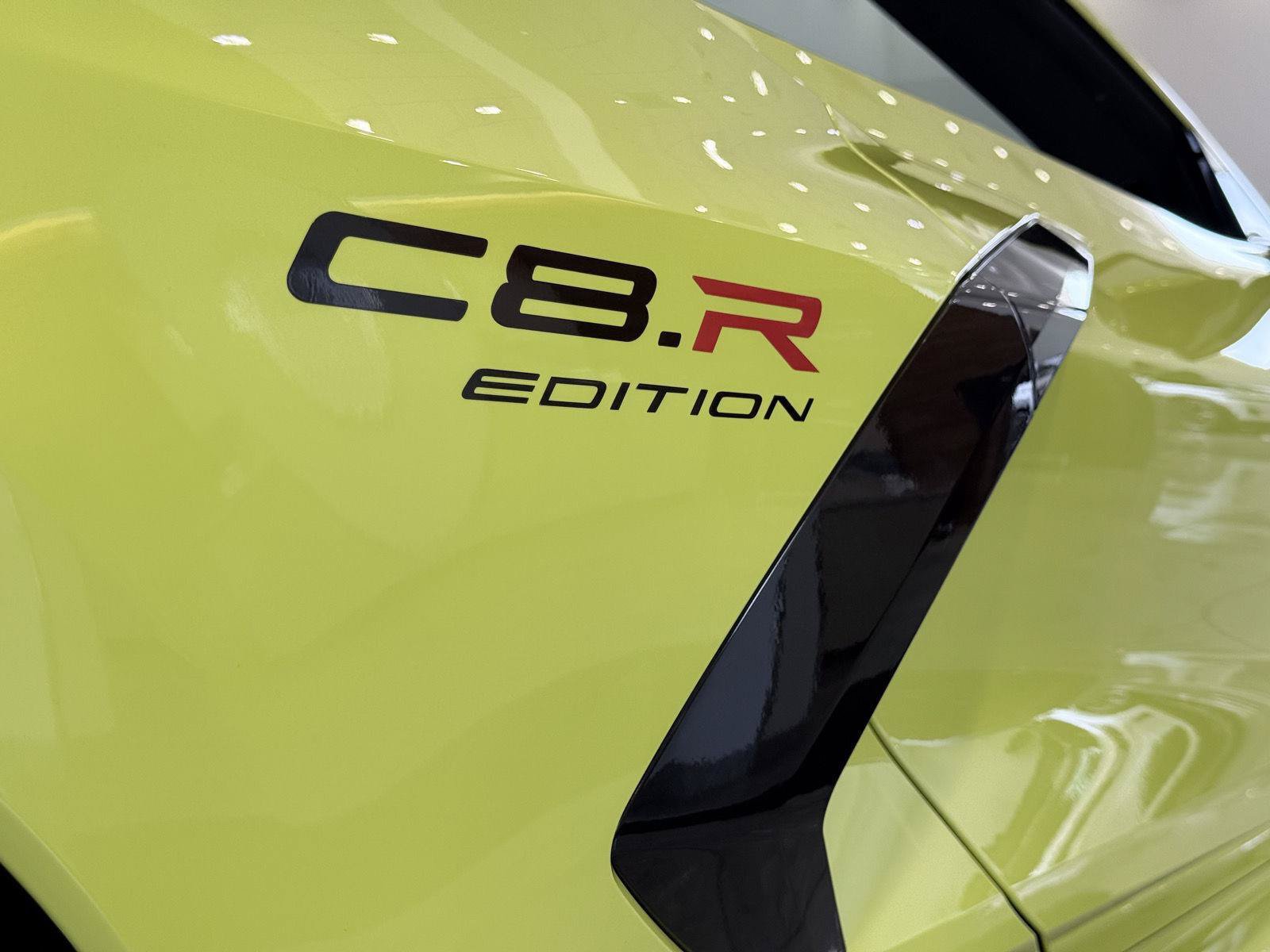 Used 2022 Chevrolet Corvette Stingray Premium Conv w/ Z51 Performance Package RWD image 14