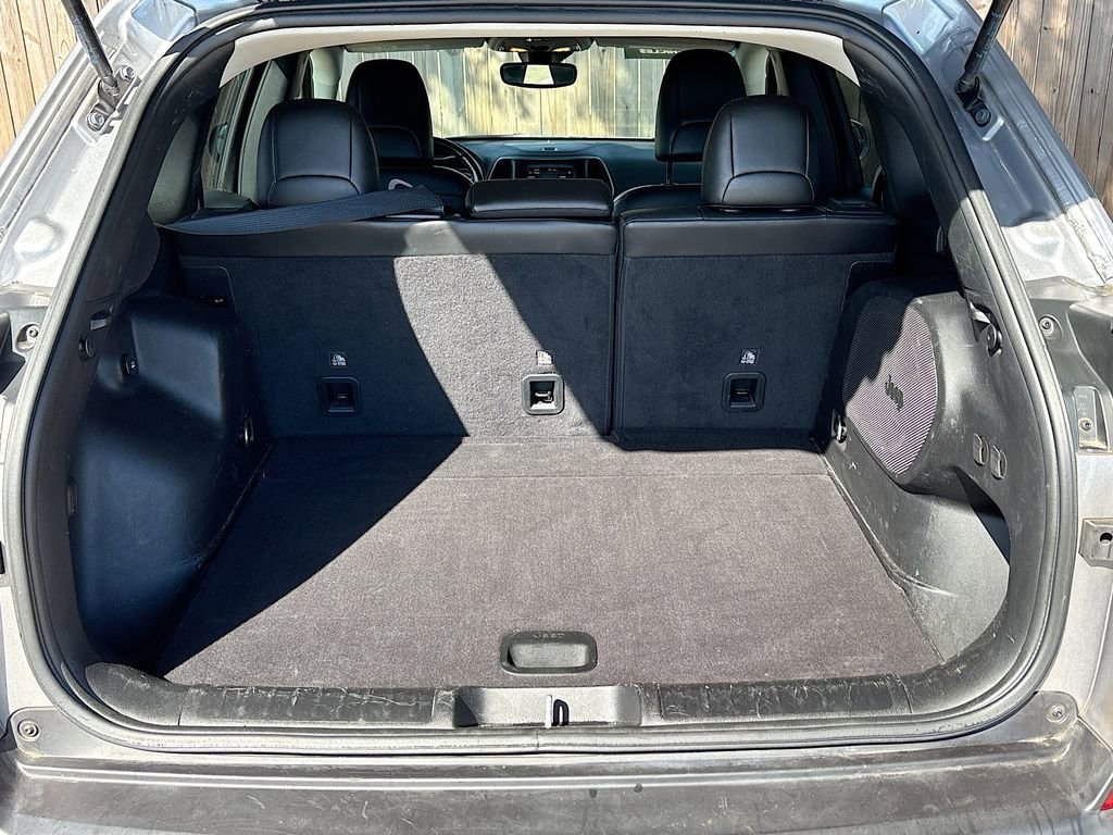 Used 2021 Jeep Cherokee Latitude Plus w/ Sun & Sound Group image 25