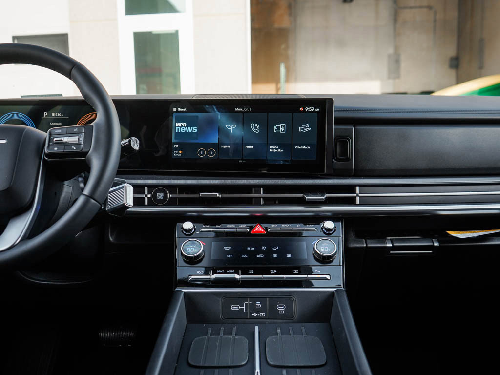 New 2026 Hyundai Santa Fe SE image 17