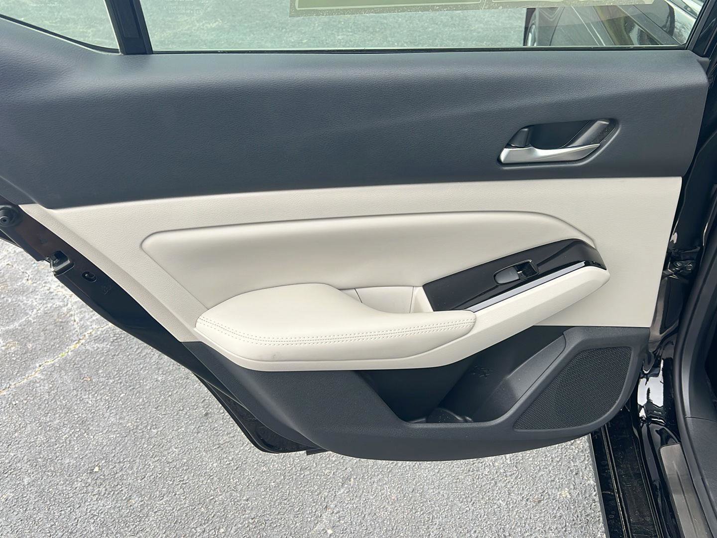 Used 2024 Nissan Altima 2.5 SL image 17