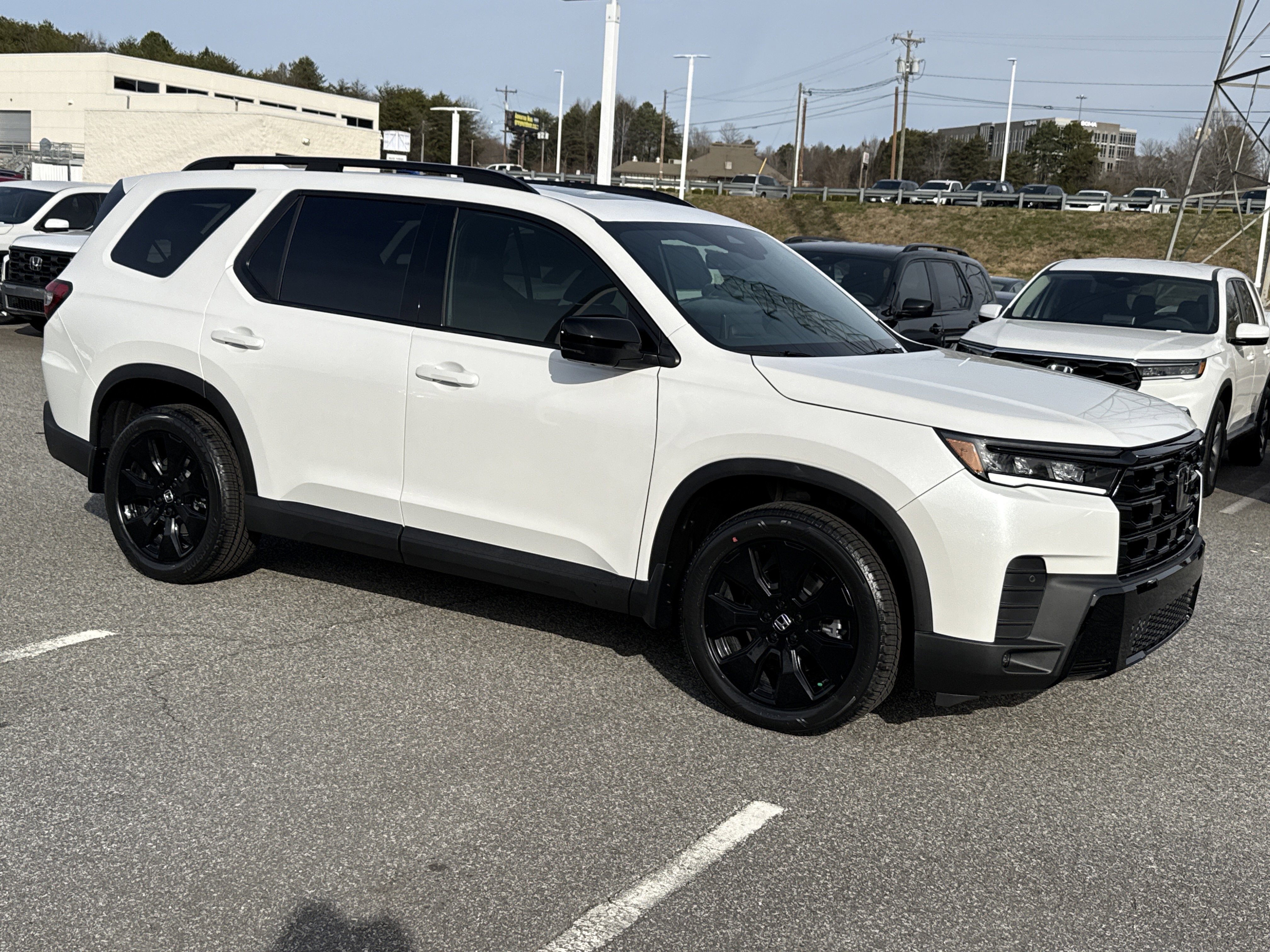 New 2026 Honda Pilot Black Edition image 2