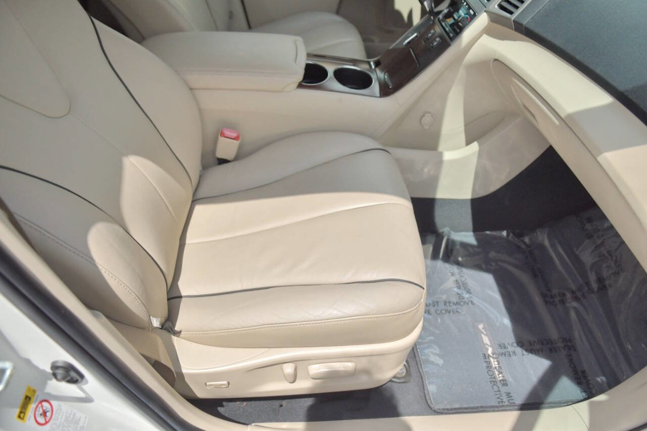 Used 2013 Toyota Venza Limited w/ Tow Prep Pkg image 39