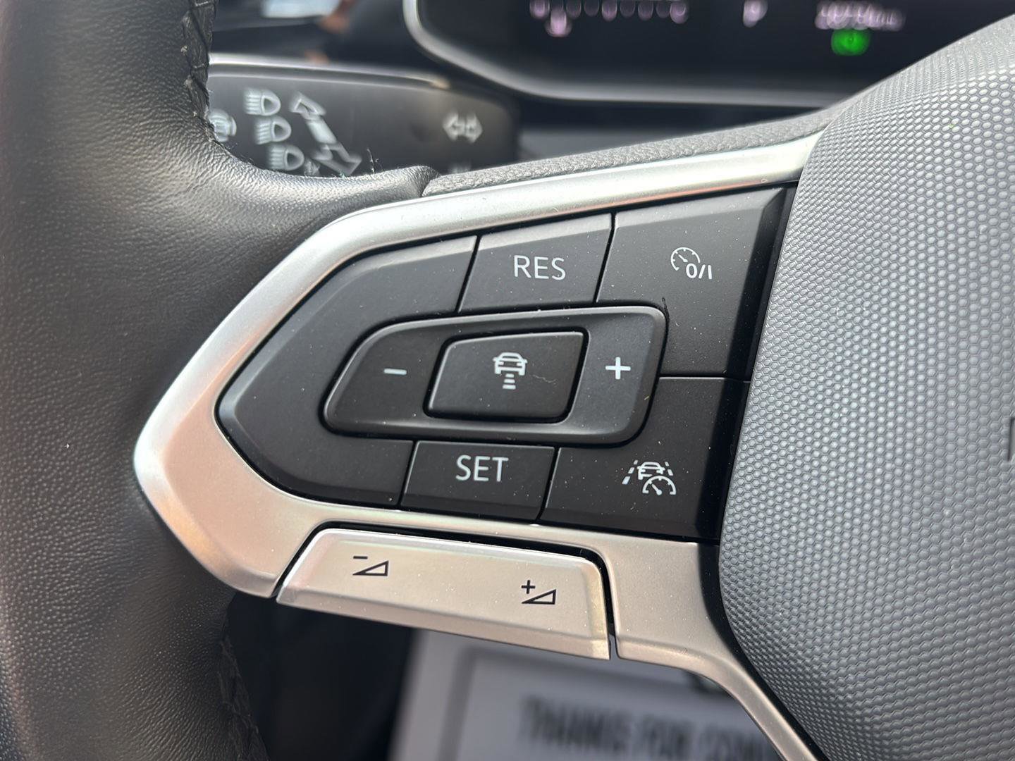 Used 2025 Volkswagen Jetta Sport image 12