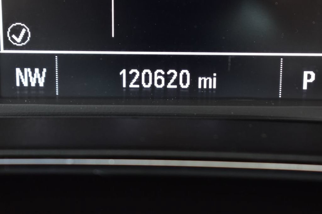 Used 2017 Chevrolet Cruze LS FWD image 27