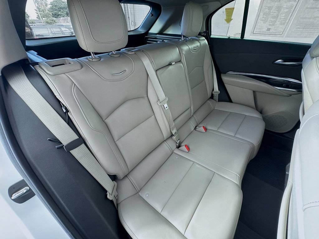 Used 2019 Cadillac XT4 Luxury w/ Cold Weather Package FWD image 28
