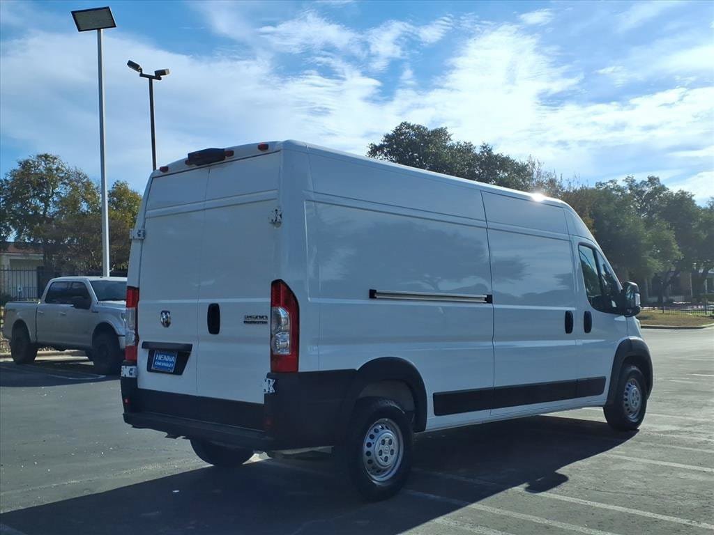 Used 2024 RAM ProMaster 2500 w/ Convenience Group FWD image 6