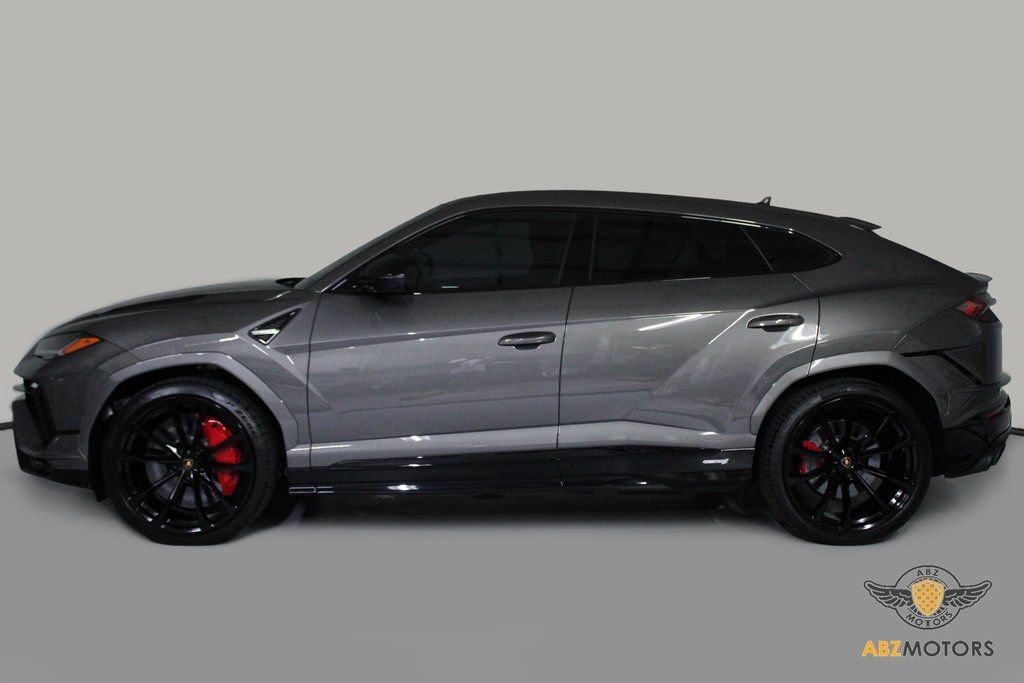 Used 2023 Lamborghini Urus S image 5
