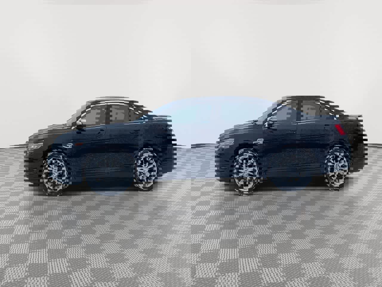 Used 2017 Ford Taurus Limited image 5