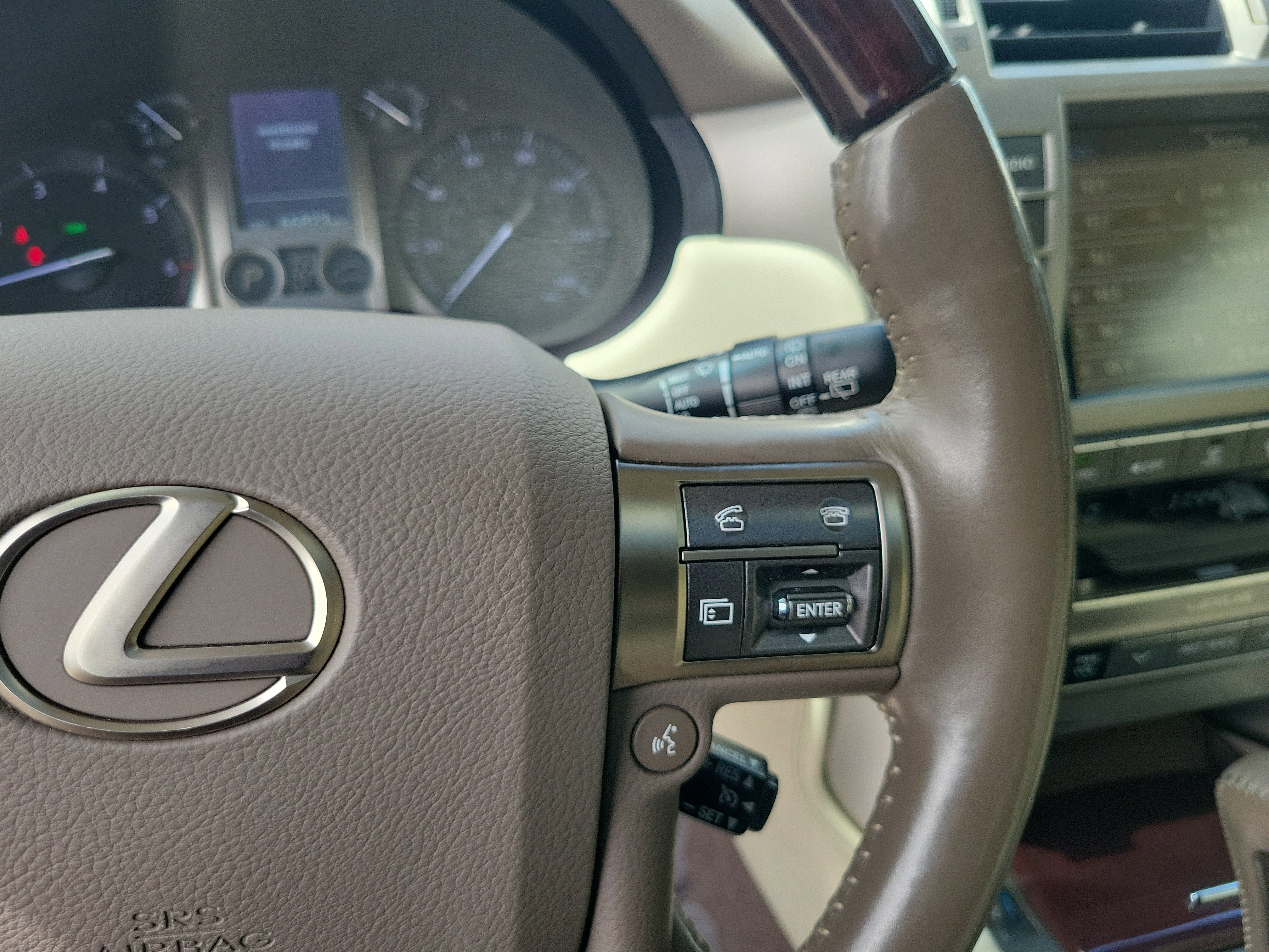 Used 2019 Lexus GX 460 Premium w/ Premium Package image 23