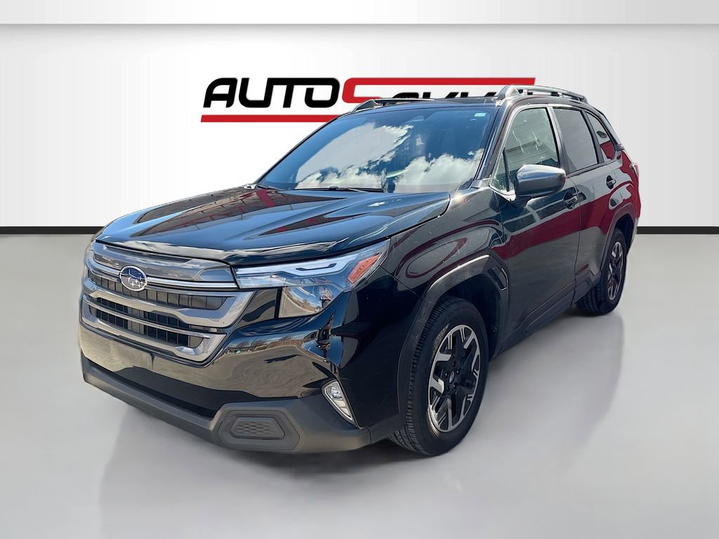 Used 2025 Subaru Forester Premium w/ Convenience Package #1 image 3