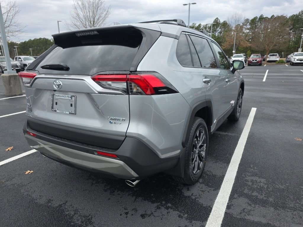 Used 2025 Toyota RAV4 Limited image 9