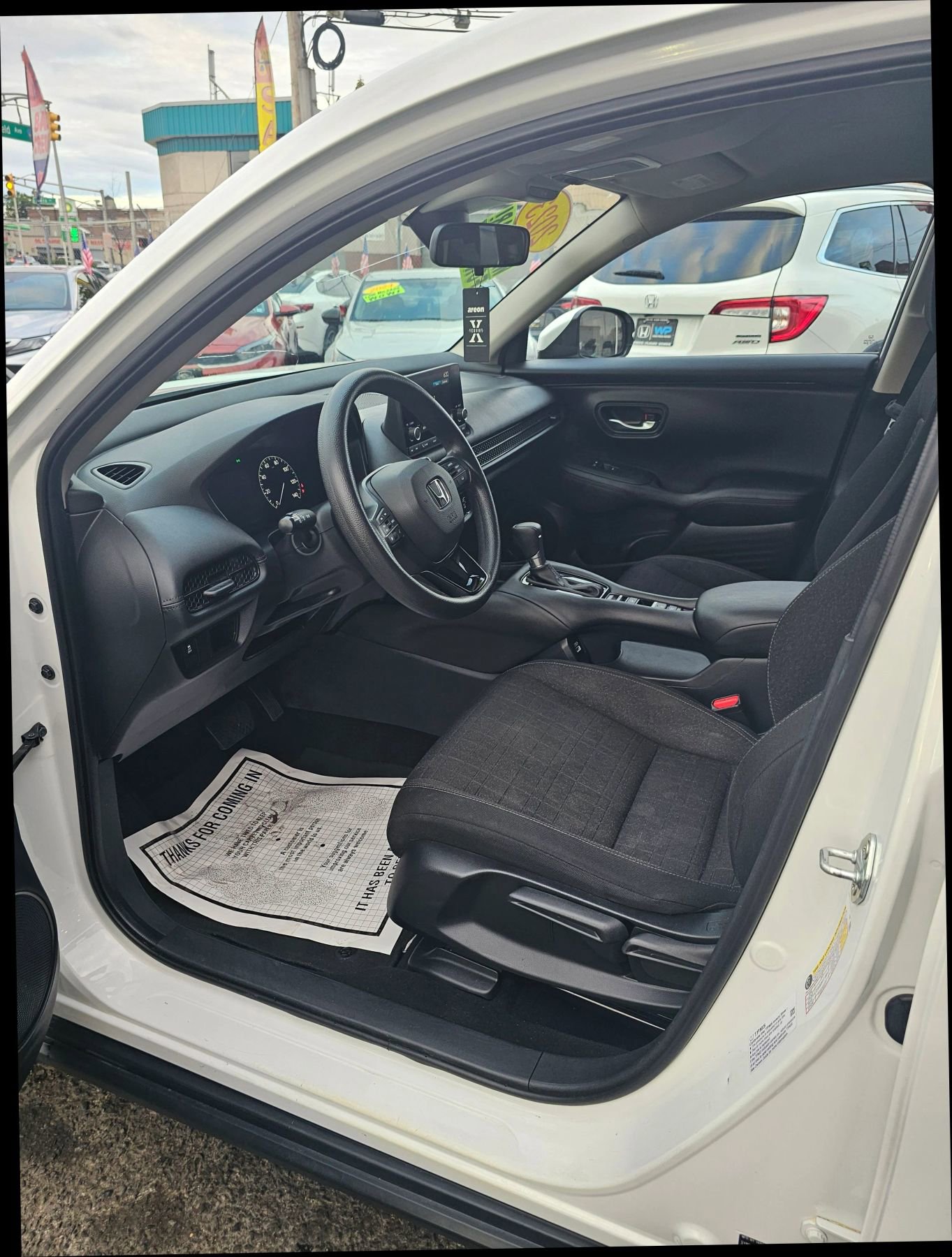 Used 2023 Honda HR-V LX image 14
