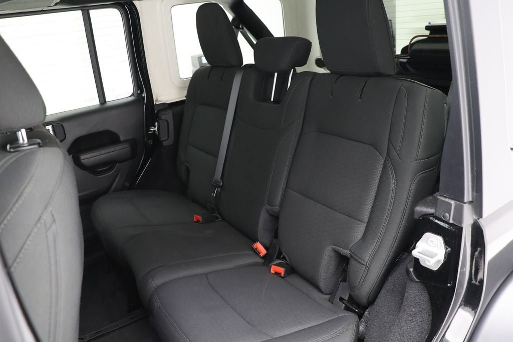 Used 2022 Jeep Wrangler Unlimited Sport AWD/4WD image 13