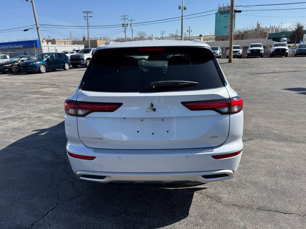 Used 2022 Mitsubishi Outlander SEL image 5