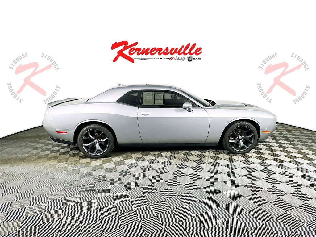 Used 2018 Dodge Challenger SXT Plus image 8