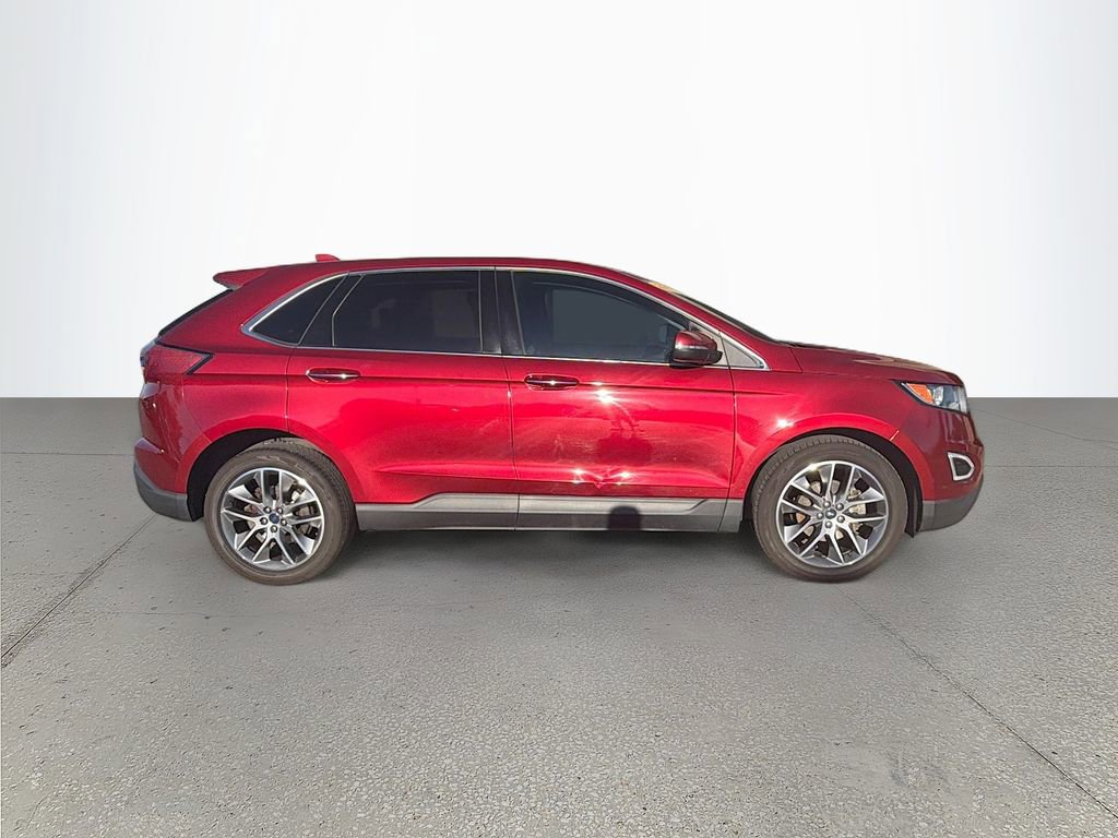 Used 2017 Ford Edge Titanium w/ Technology Package FWD image 3