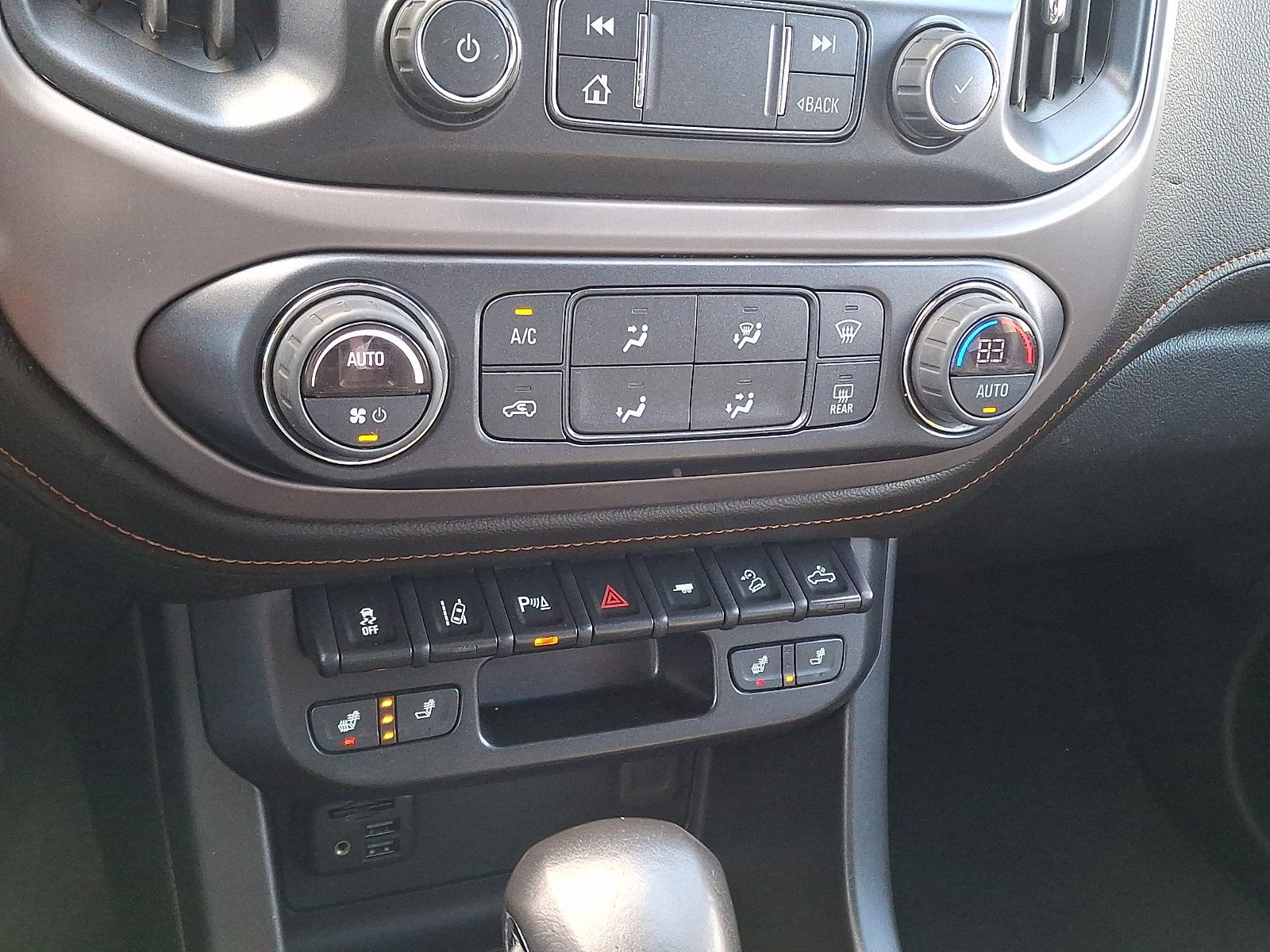 Used 2022 GMC Canyon AT4 w/ Driver Alert Package image 15