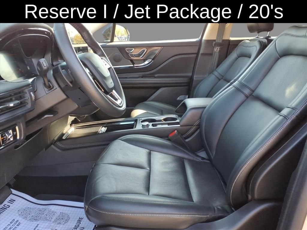 Used 2024 Lincoln Corsair Reserve w/ Jet Appearance Package image 5