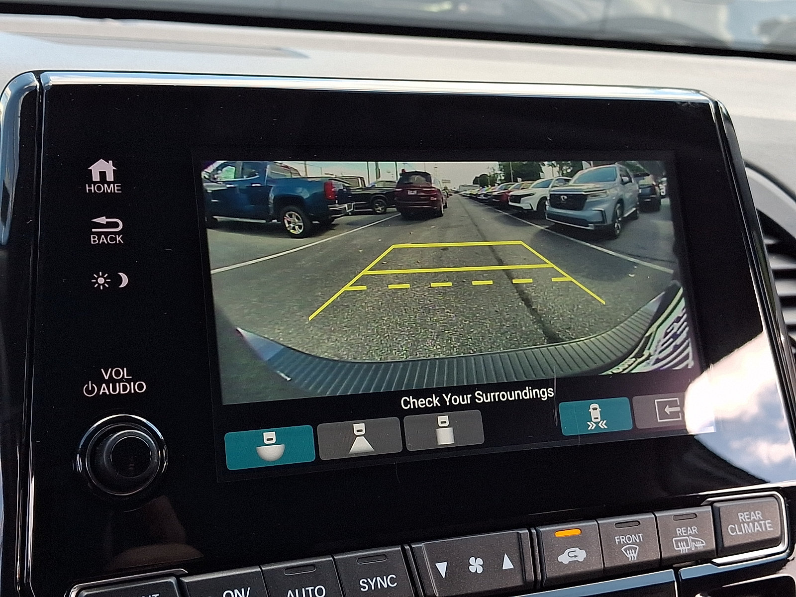 Certified 2024 Honda Odyssey Touring image 18