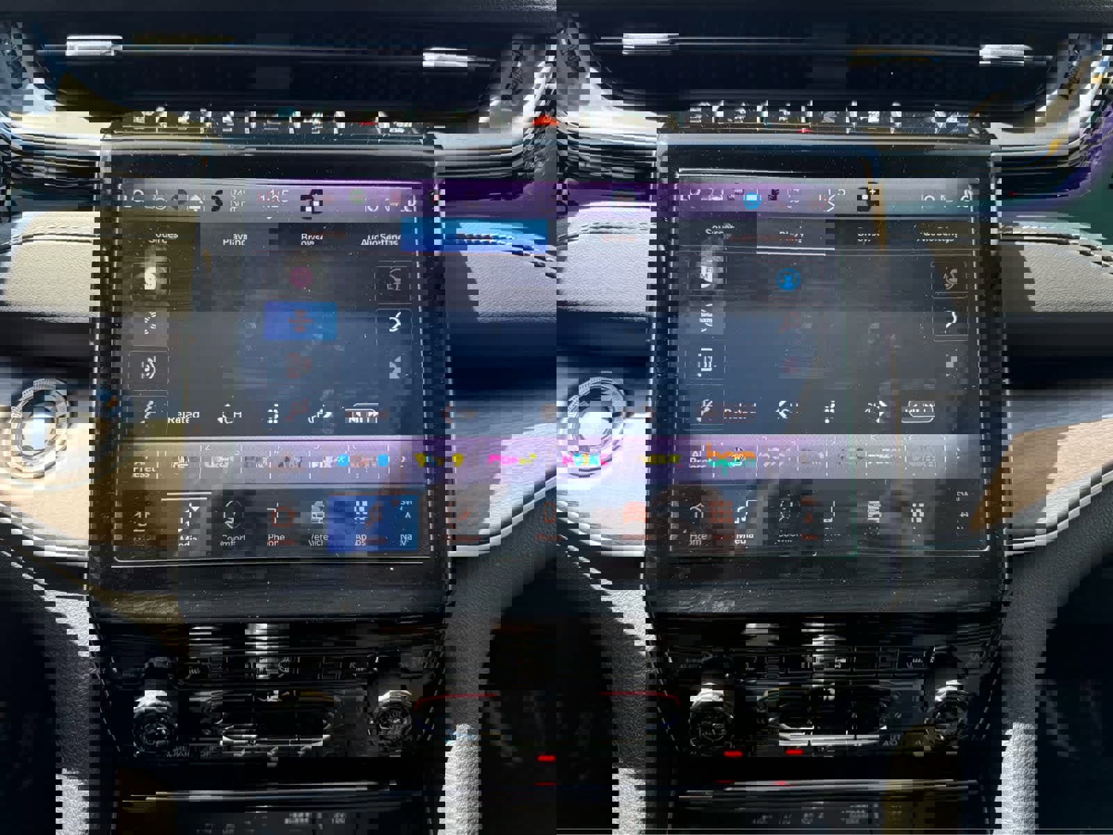 Used 2024 Jeep Grand Cherokee Limited 4xe image 17