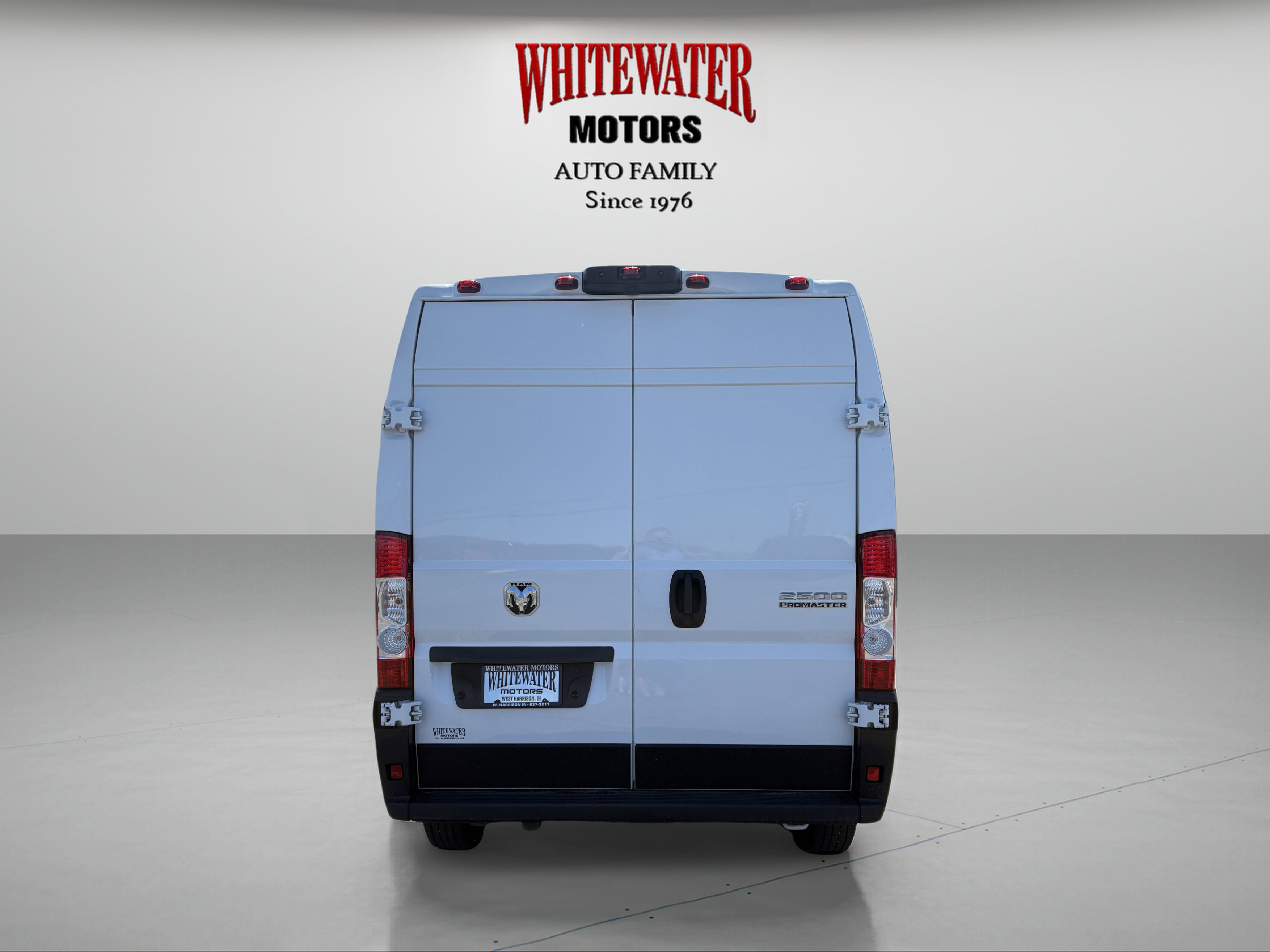Used 2025 RAM ProMaster 2500 w/ Convenience Group FWD image 3