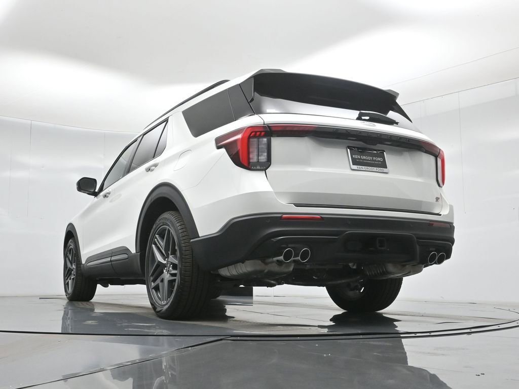 New 2026 Ford Explorer ST image 49