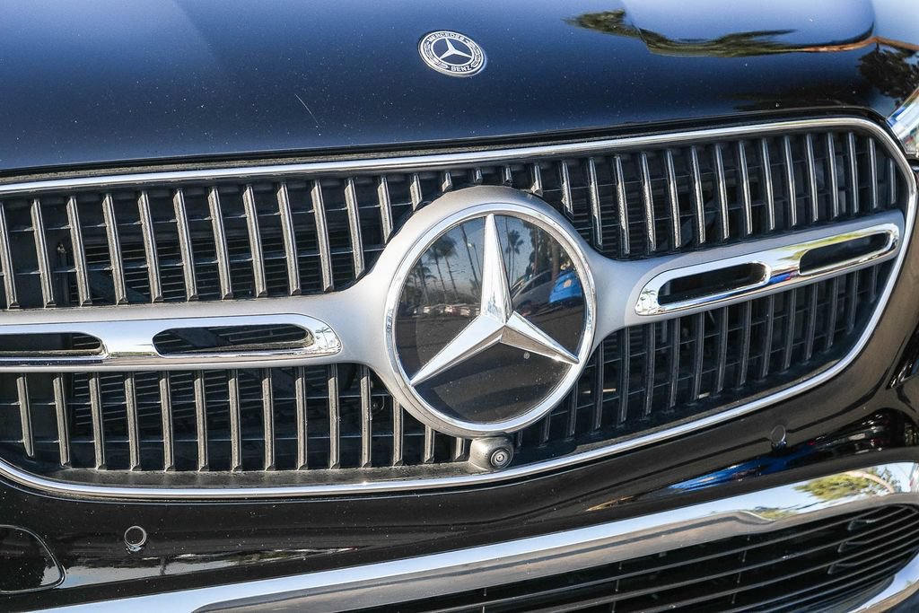 Used 2025 Mercedes-Benz GLC 300 image 9