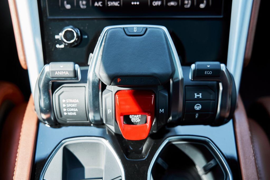 Used 2023 Lamborghini Urus S image 76